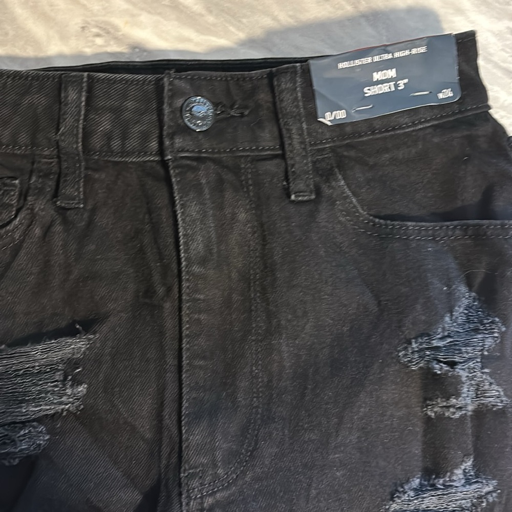 Hollister ultra high rise mom short. - Picture 4 of 7